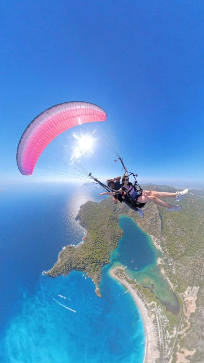 Tuna Emrah Gök'ün Vizöründen Esintiler