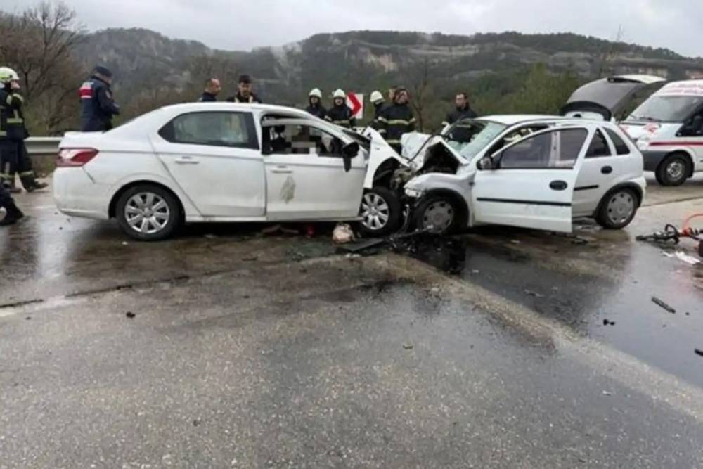 Burdur&rsquo;da 7 kişinin hayatını kaybettiği kazayla ilgili 2 savcı g&ouml;revlendirildi