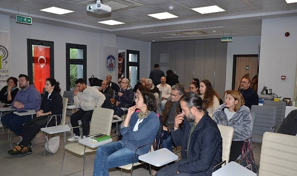 Toprak Okulu'nda Zeytinyağı Tadım Etkinliği Yoğun İlgi G&ouml;rd&uuml;