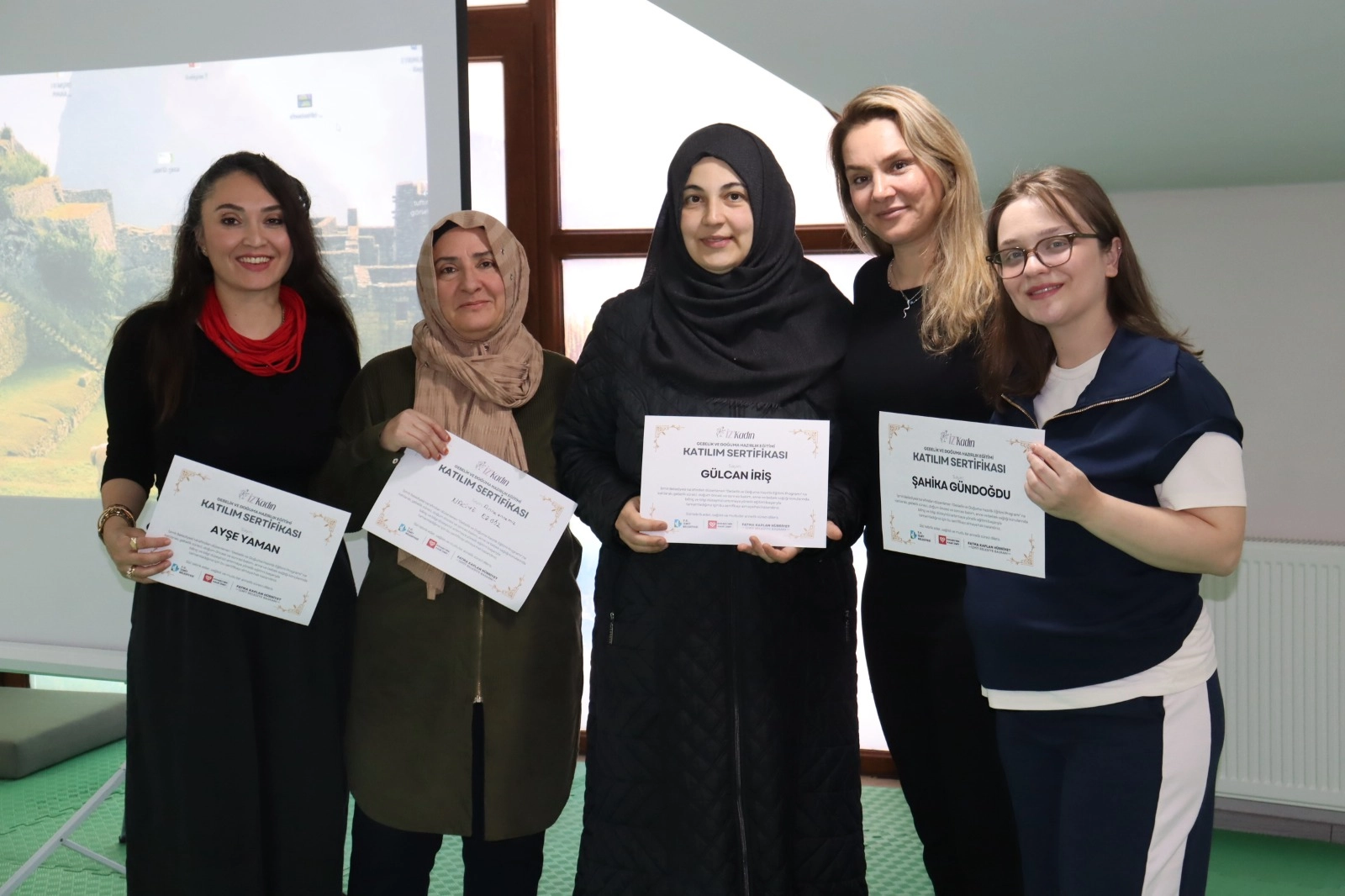 Kocaeli'de Anne Adayları Sertifika İle Geleceğe Hazırlanıyor!