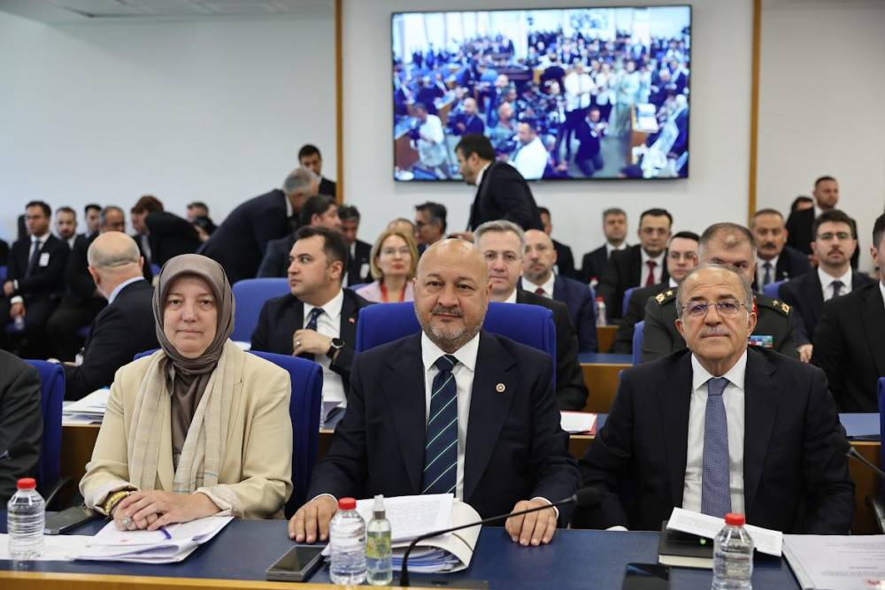 Emekliye zam, paşalara terfi