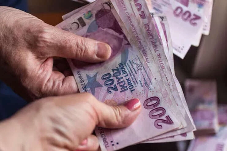 En d&uuml;ş&uuml;k emekli aylığı 23 bin 552 TL'ye y&uuml;kseliyor