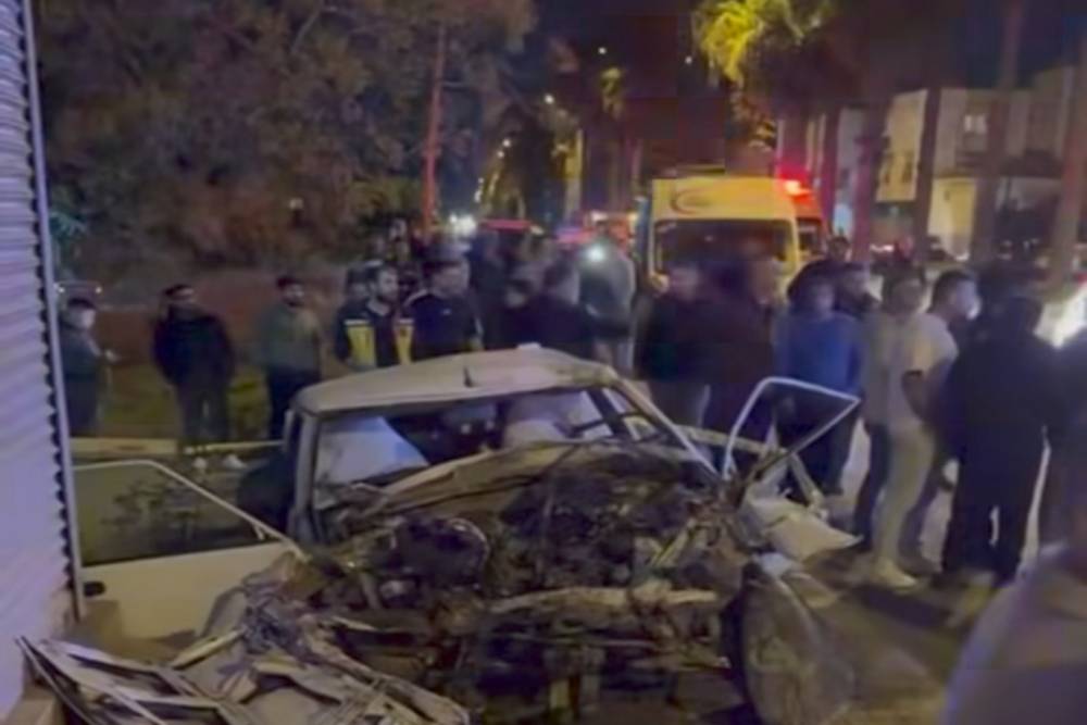 Adana'da çocukların kullandığı otomobil kaza yaptı: 1 ölü, 1 ağır yaralı
