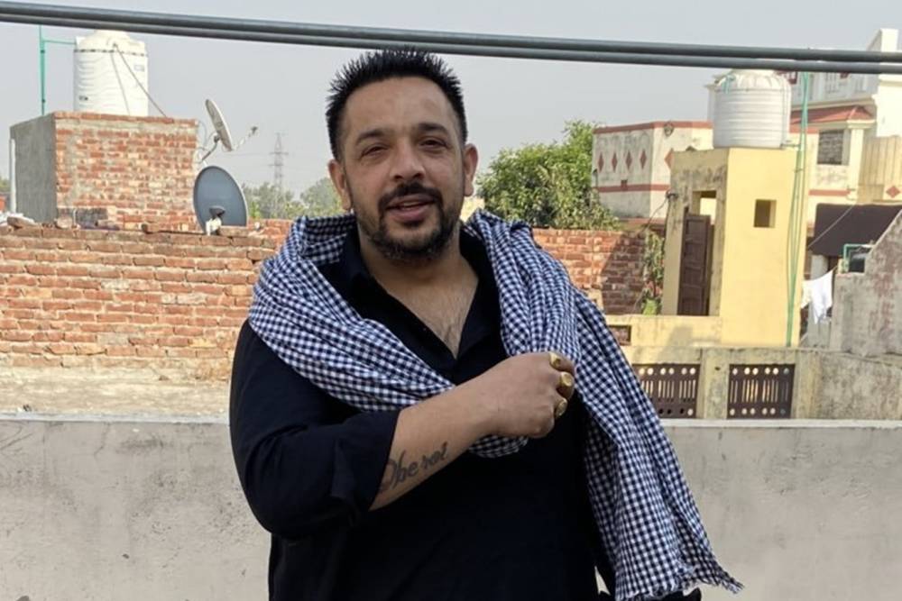 Hindistan'da bir parti lideri &ouml;ld&uuml;r&uuml;ld&uuml;