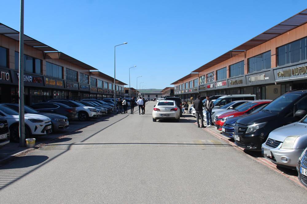 İkinci El Araç Piyasası Çökmüşken Altın Fırtınası Ne Kadar Sürecek?