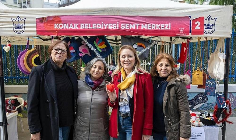 Konak'ta sevgi, emekle g&uuml;&ccedil;leniyor