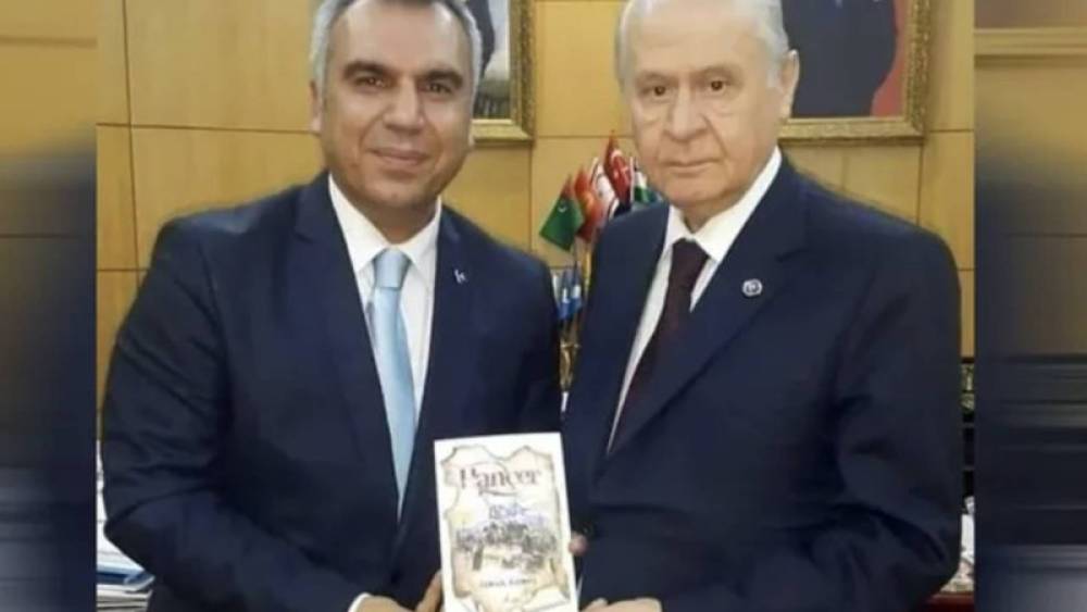 MHP Adıyaman İl başkanlığı kulisleri eski bir dosyayı a&ccedil;tı: &lsquo;Kitap&rsquo; tartışması yeniden g&uuml;ndemde 