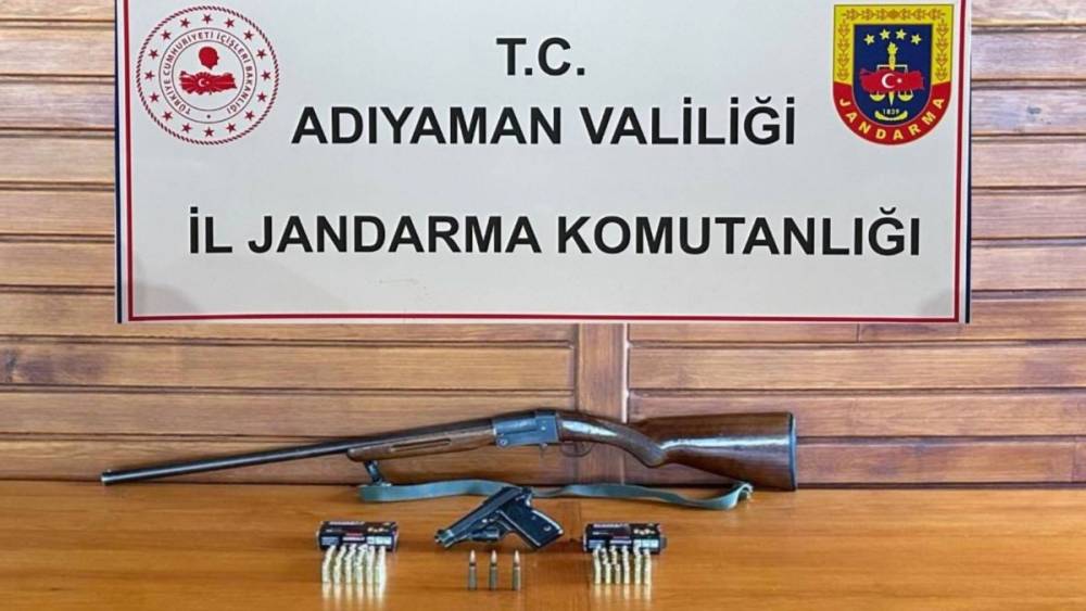 Adıyaman’da ruhsatsız silah ele geçirildi 