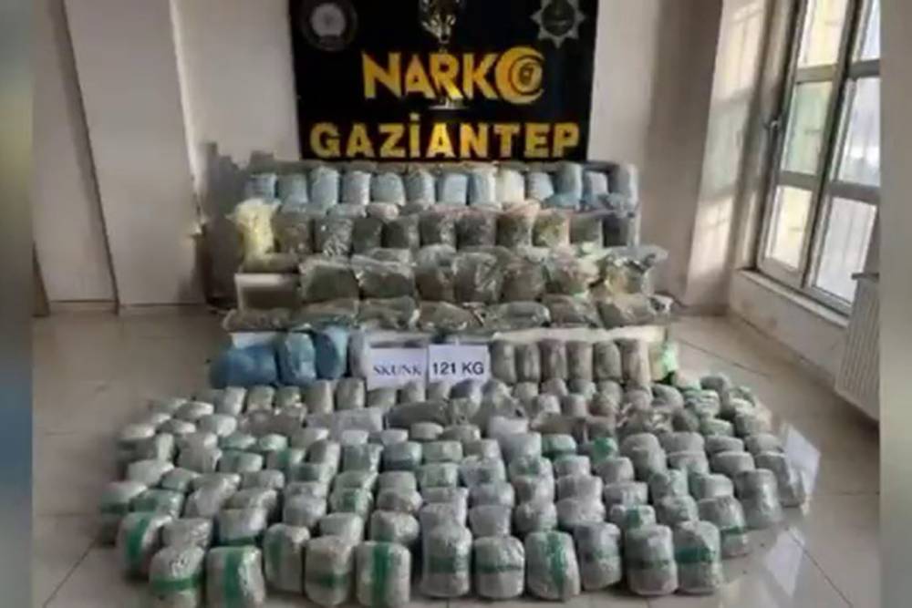 Gaziantep&rsquo;te 121 kilogram skunk ele ge&ccedil;irildi