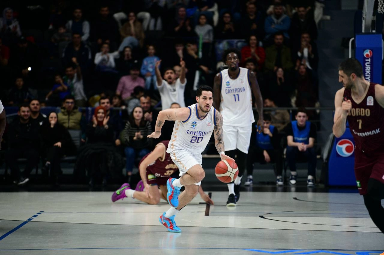 Nefes kesen ma&ccedil;ın galibi &Ccedil;ayırova oldu