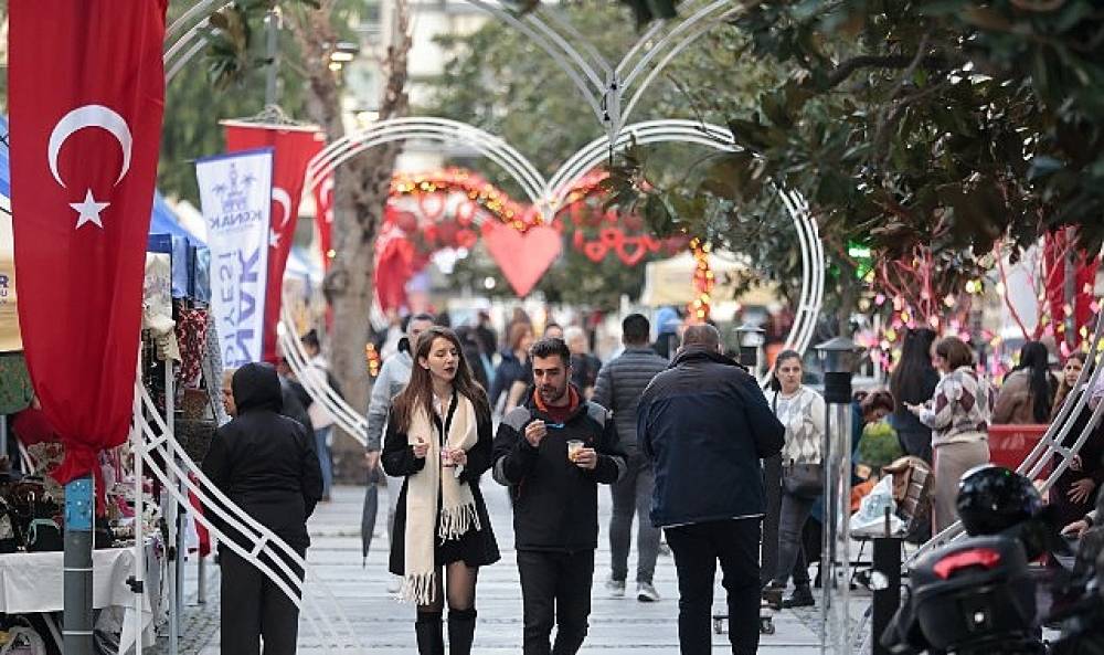 Konak'ın Sevgililer G&uuml;n&uuml; El Emeği Kermesi başladı