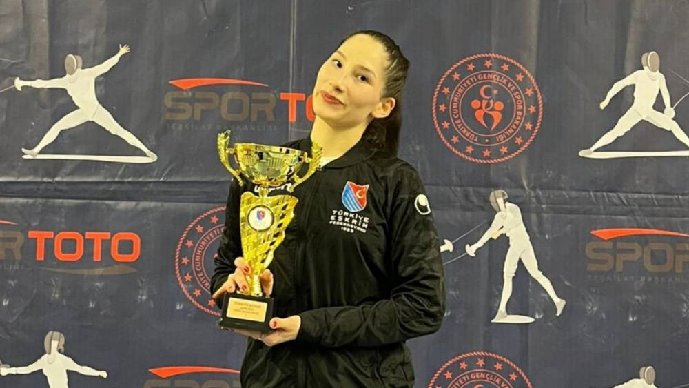 Adıyamanlı kılı&ccedil; ustası Zehra Kerem T&uuml;rkiye Şampiyonu oldu 