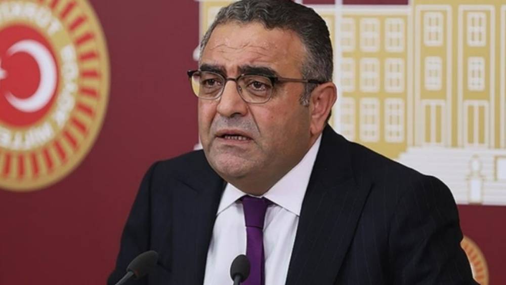 &lsquo;Tahliye edilen belediye başkanları neden g&ouml;reve iade edilmiyor?&rsquo; 