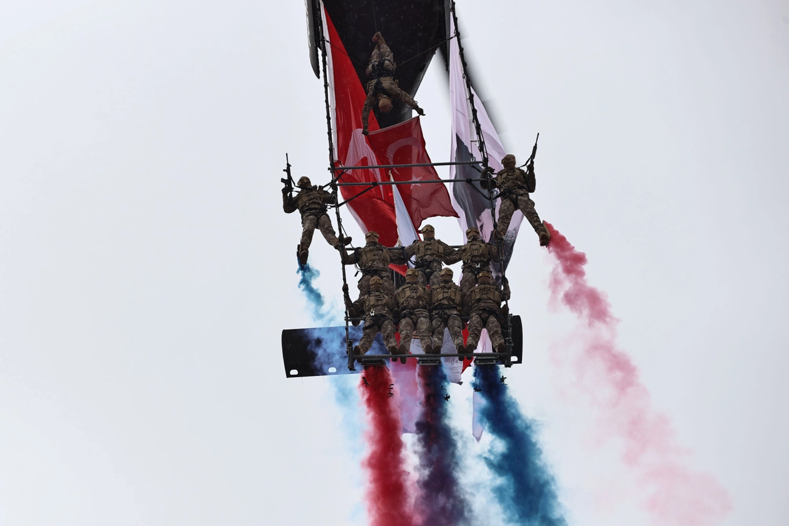 Türk Polis Teşkilatı’nın 181. Yılı Duygu Dolu Gösteriyle Kutlandı