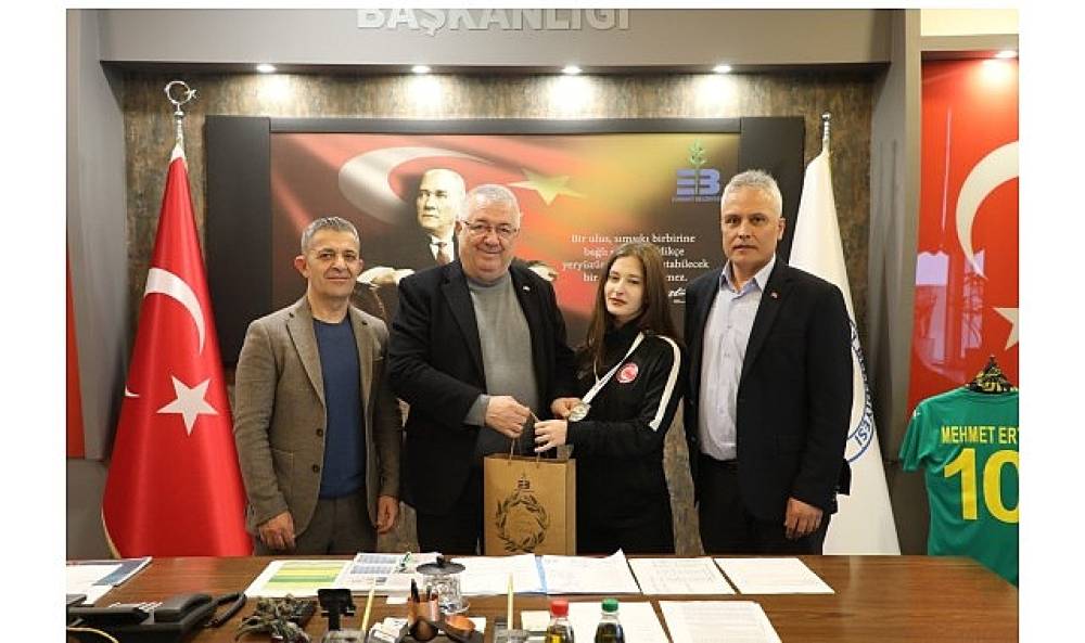 Edremit'in gururu Ecrin Yanıt'tan bir T&uuml;rkiye Şampiyonluğu daha