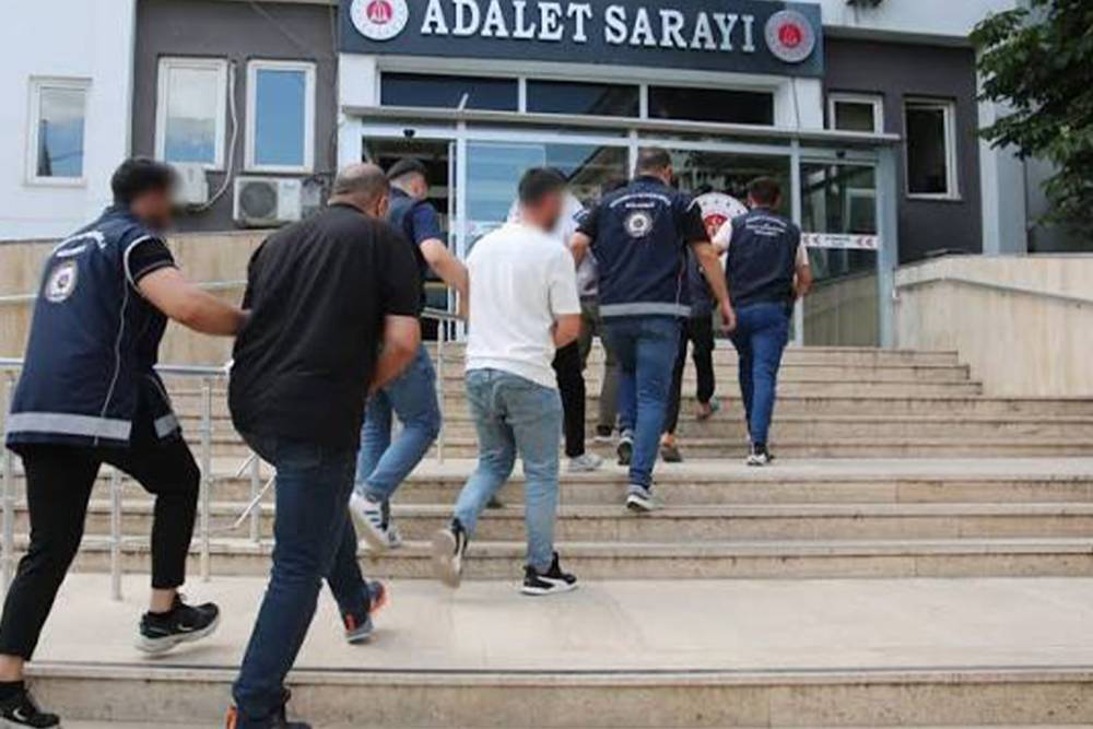 Konsolosluk randevularında b&uuml;y&uuml;k vurgun operasyonu