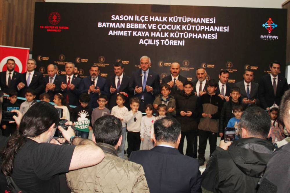 Bakan Ersoy, Batman'da 3 k&uuml;t&uuml;phanenin toplu a&ccedil;ılışını ger&ccedil;ekleştirdi