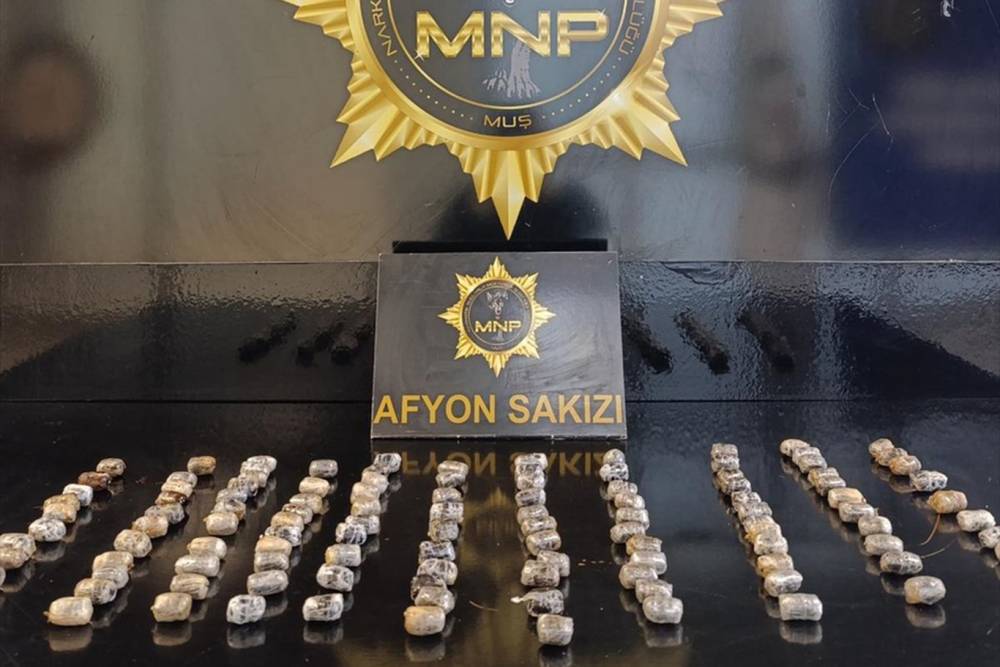 Muş'ta 804 gram Afyon sakızı ele ge&ccedil;irildi: 1 tutuklama