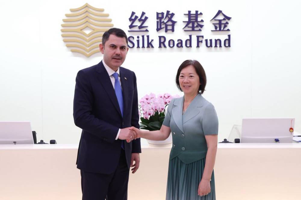 Bakan Kurum, İpek Yolu Fonu Y&ouml;netim Kurulu Başkanı Zhu Jun ile g&ouml;r&uuml;şt&uuml;