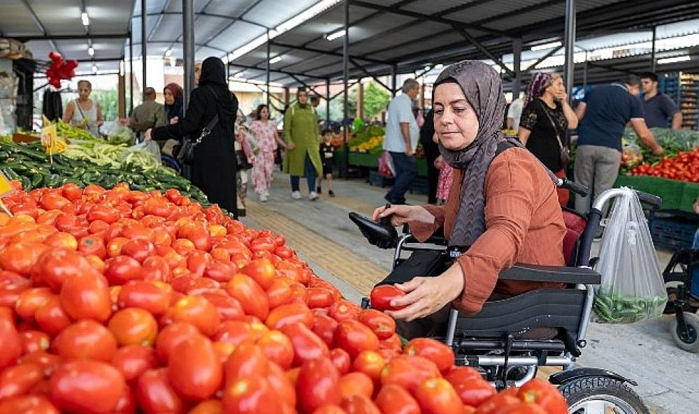T&uuml;rkiye'nin ilk engelsiz pazarı Yenişehir'de a&ccedil;ıldı