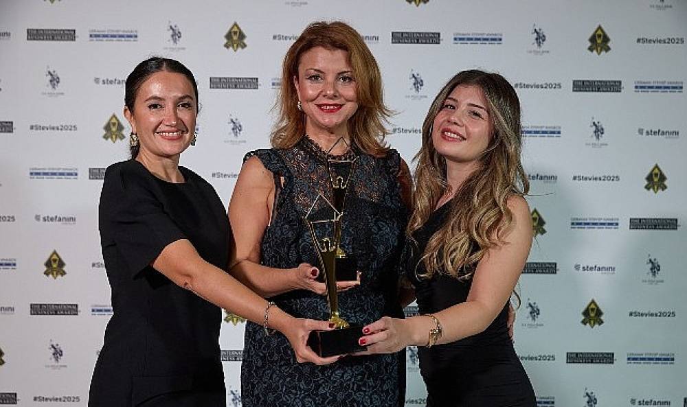 Bingo ve Molped Stevie Awards'le Taçlandırıldı!