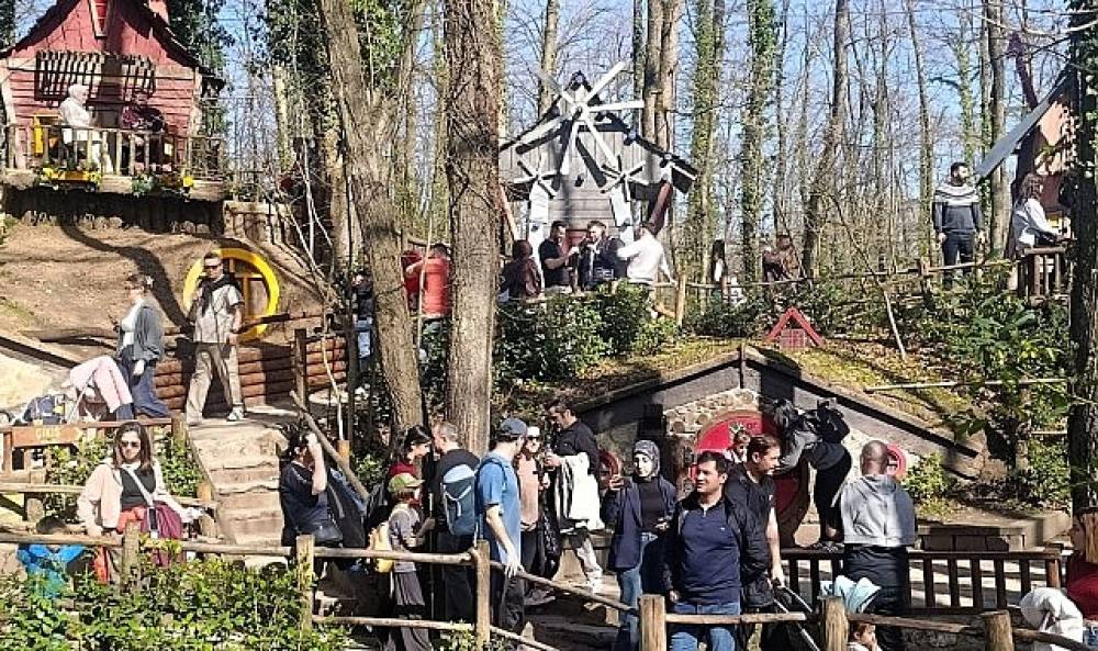 G&uuml;zel havanın rotası Ormanya oldu