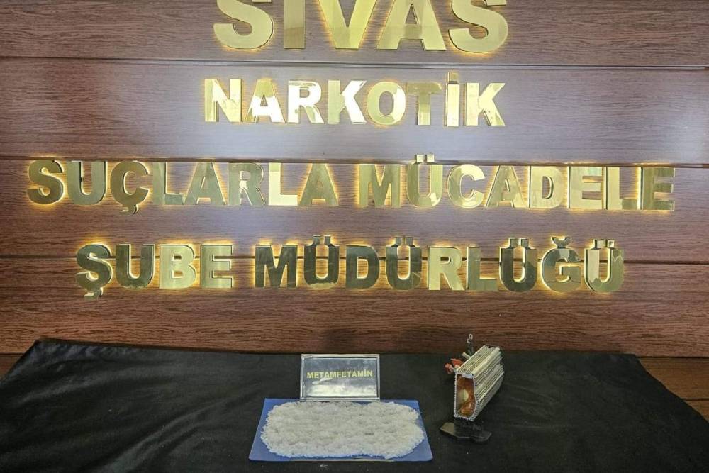 Sivas&rsquo;ta uyuşturucu operasyonu: 6 g&ouml;zaltı