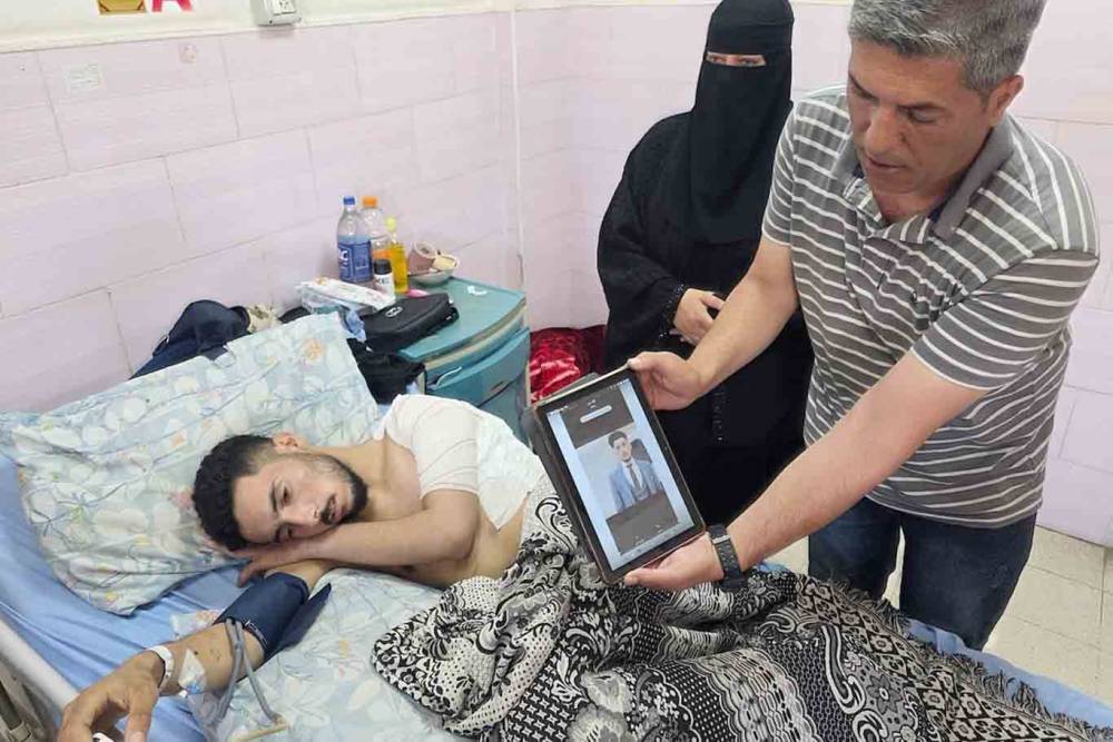 Yahudi &ccedil;etelerin saldırısını takip eden Filistinli gazeteci yaralandı