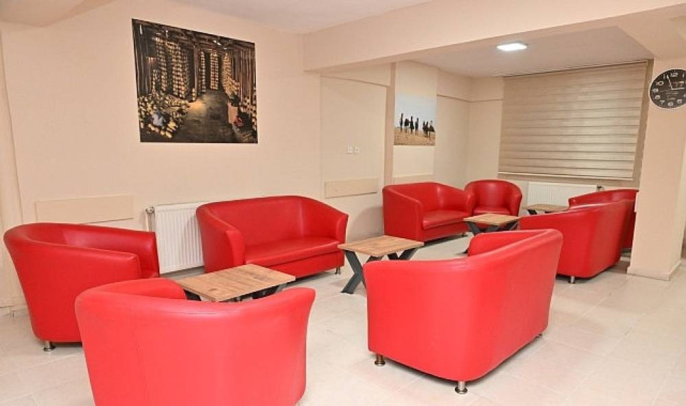 Manisa Büyükşehir'den Üniversiteli Kızlara Yurt Desteği