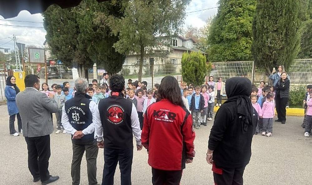 Kartepe'de Öğrencilere Afet Bilinci Eğitimi