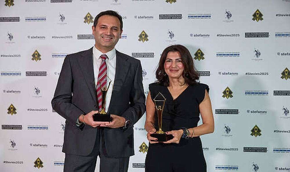 Jolly, Stevie Awards'ta iki uluslararası ödülün sahibi oldu