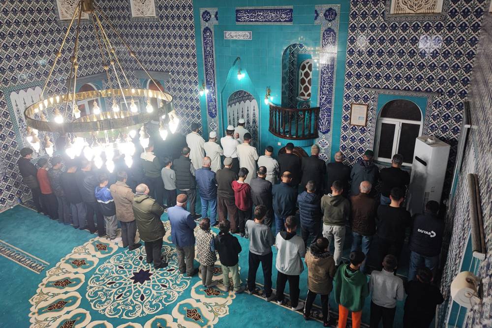 Batman'ın bir il&ccedil;esinde ilk kez hatimle teravih namazı kılındı