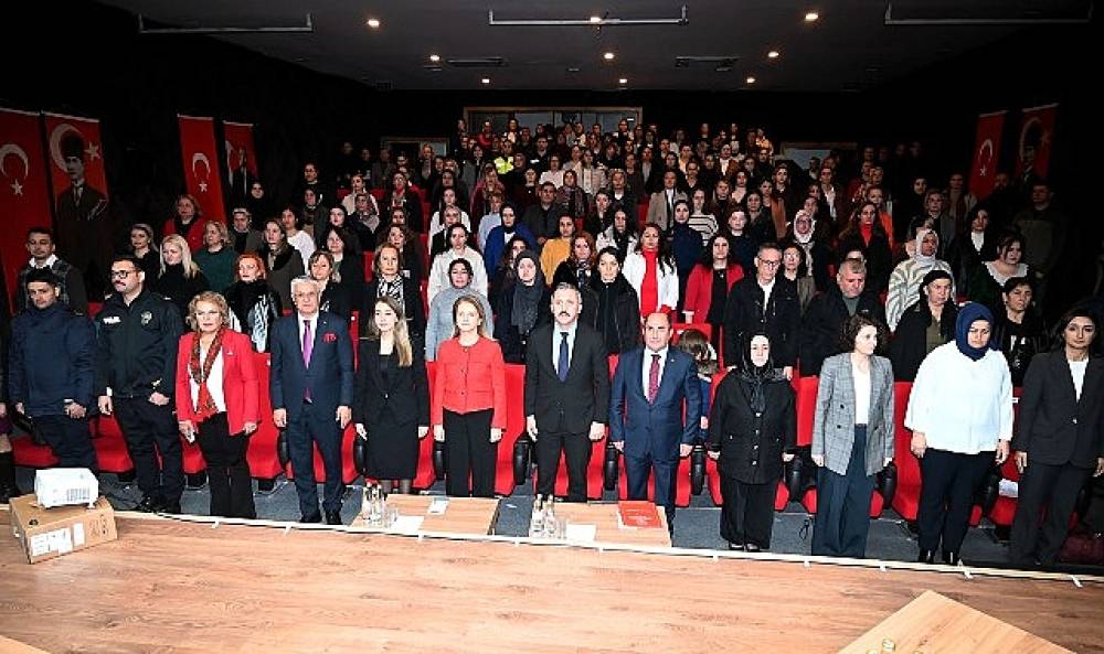 Kemer'de &ldquo;G&ouml;n&uuml;l El&ccedil;ileri ile Koruyucu Aile Farkındalık Toplantısı" yapıldı