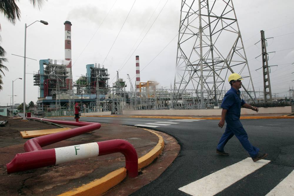 Küba'da Elektrik Krizi: Havana'da Işıklar Yavaş Yavaş Yanıyor mu?