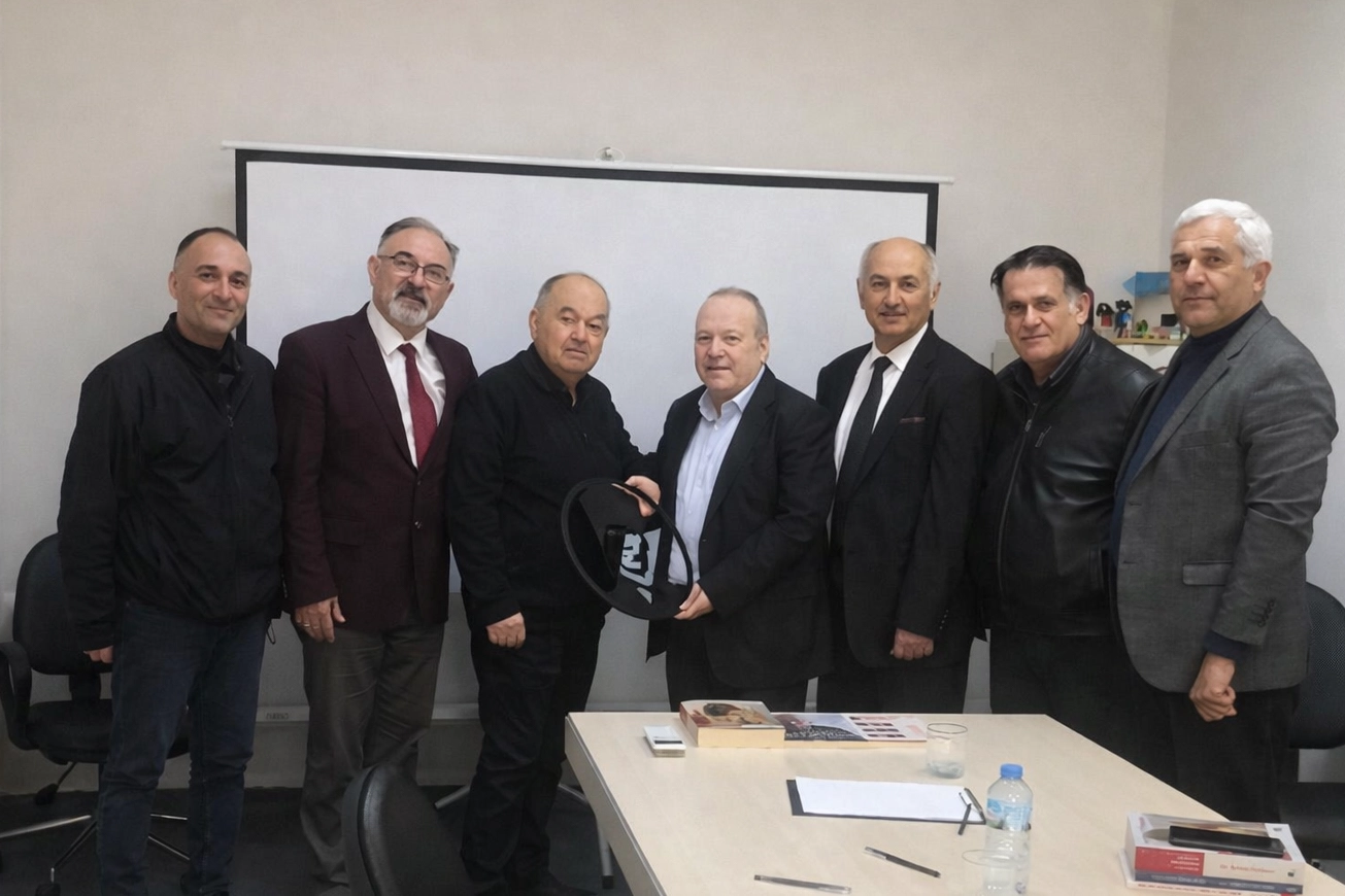 İzmir i&ccedil;in sert tablo