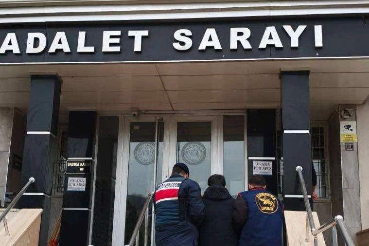 JASAT 3 saatte sahte Jandarmayı buldu!