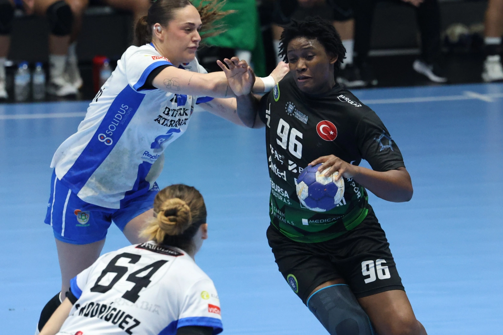 Bursa B&uuml;y&uuml;kşehir Belediyespor &ccedil;eyrek finalde