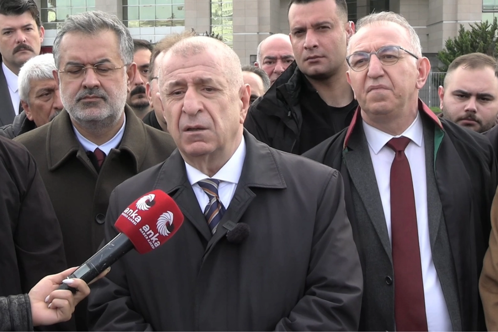 &Uuml;mit &Ouml;zdağ'ın Cumhurbaşkanı'na hakaret davası beraat