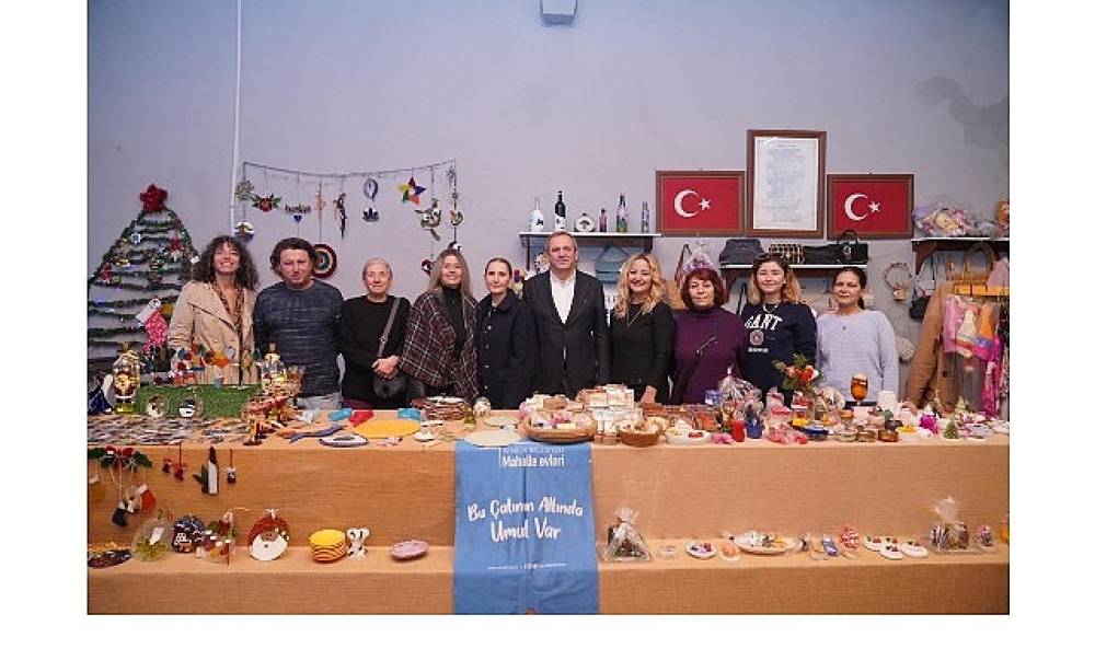 Ayvalıklı Kadınlar Mahalleevleri'nde &Uuml;retiyor