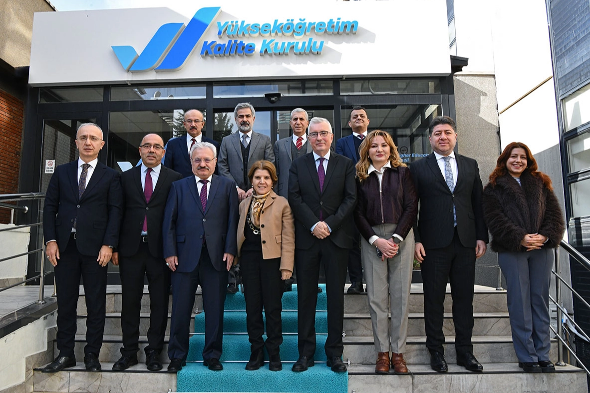 Prof. Dr. Kocabı&ccedil;ak, Y&Ouml;KAK'ta g&uuml;ven tazeledi