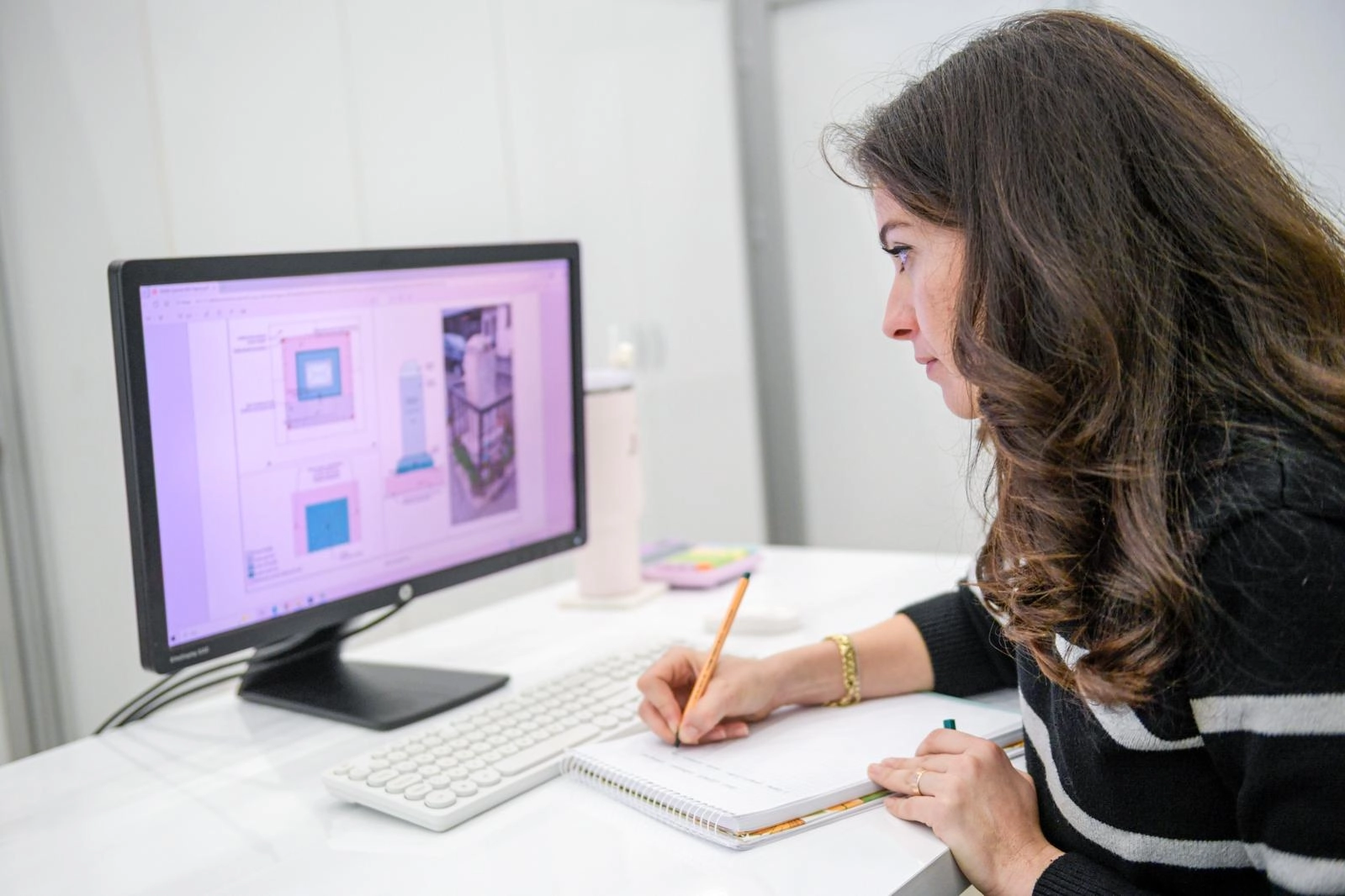 İzmir&rsquo;in hafızası el emeğiyle geleceğe taşınıyor