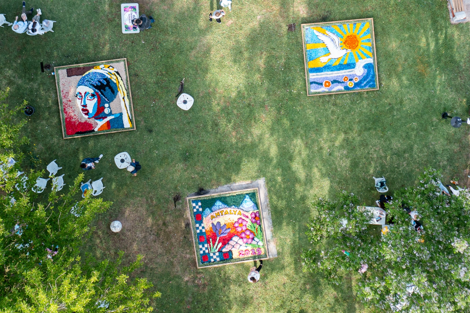 Antalya'daki Çiçek Desenleri Yarışması İçin Son Şans!