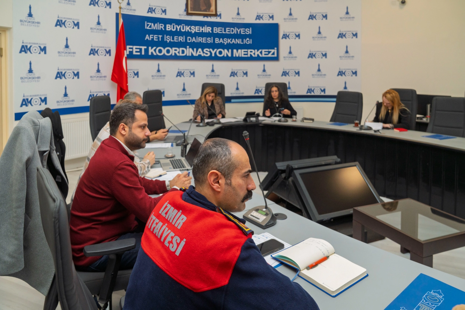 İzmir'deki Şiddetli Yağış Sonrası Hasar Tespit Çalışmaları Hızlandı!