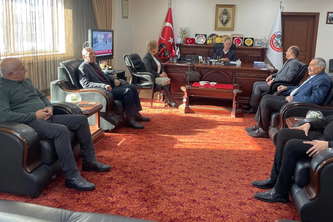 Erzurum'da İYİ Parti'den oda ve dernek ziyareti