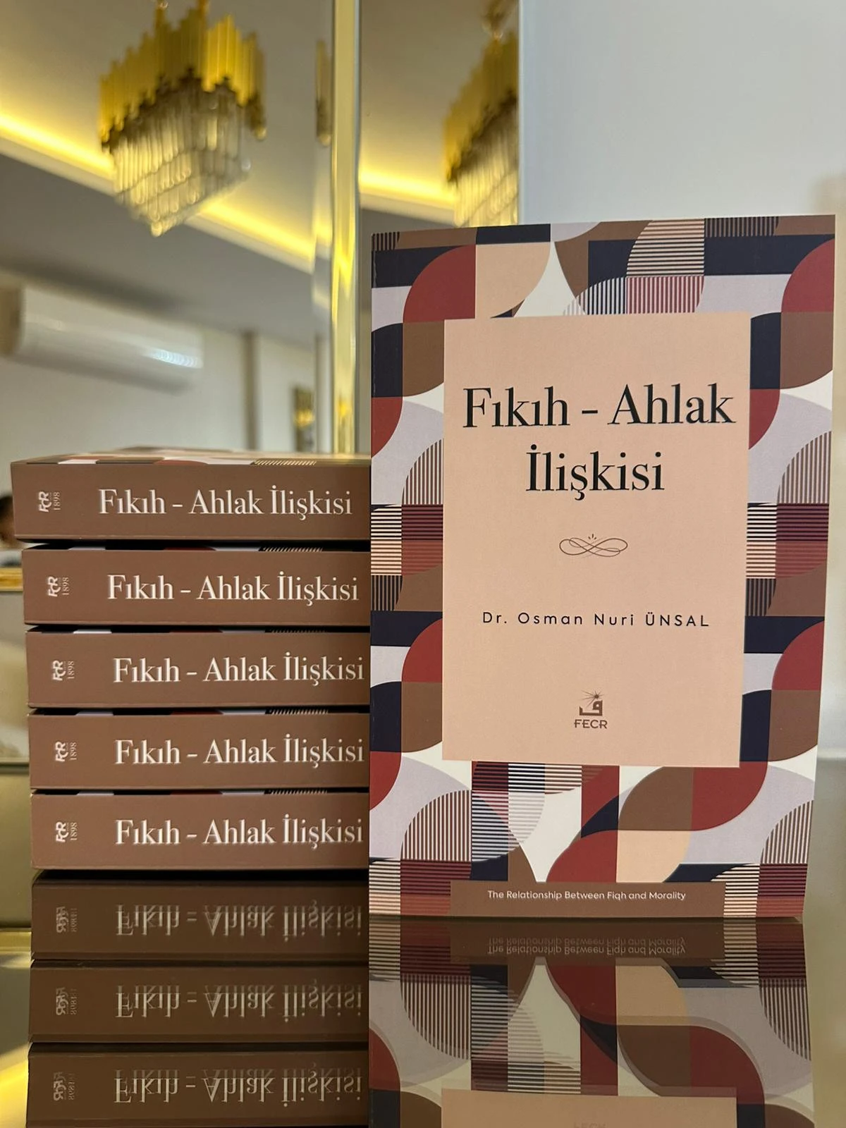 Adanalı Akademisyen Dr. Osman Nuri &Uuml;nsal'dan Literat&uuml;re &Ouml;nemli Katkı