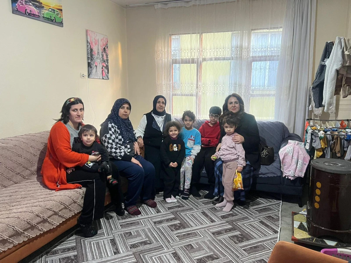 AK Parti Kadın Kolları&rsquo;ndan Ramazan&rsquo;da G&ouml;n&uuml;l Buluşmaları