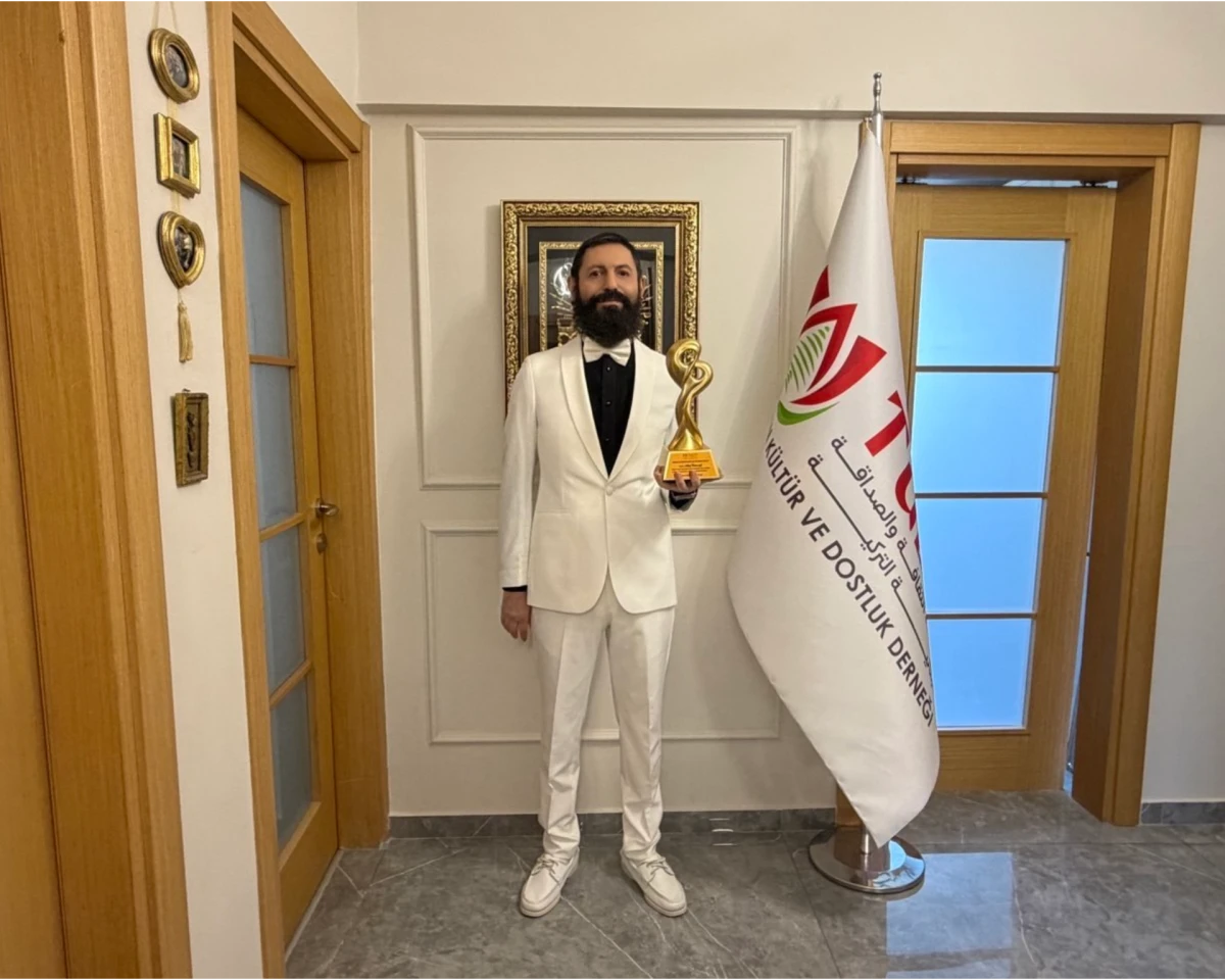 Akif Manaf &ldquo;L&uuml;bnan-T&uuml;rkiye Dostluk ve Barış &Ouml;d&uuml;l&uuml;&rdquo; ile Onurlandırıldı