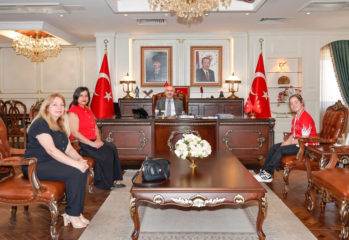 AVRUPA İKİNCİSİ SELİN NAZ ÖZCAN’DAN VALİ KÖŞGER’E ZİYARET