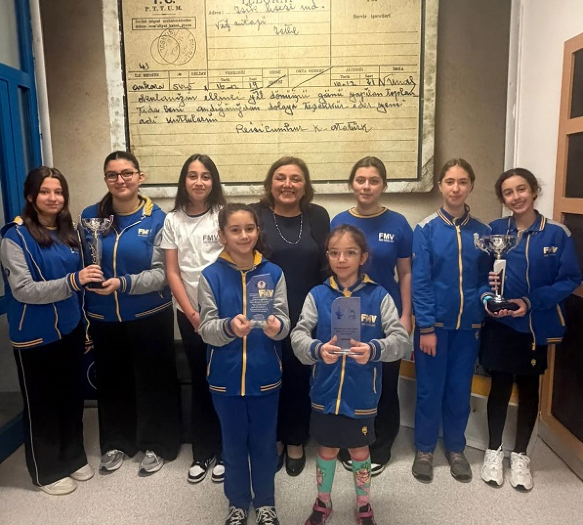 Bilimde Kızların Temsili G&uuml;&ccedil;leniyor