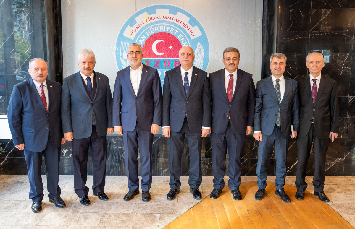 Çalışma ve Sosyal Güvenlik Bakanı Vedat Işıkhan, TZOB’u ziyaret etti